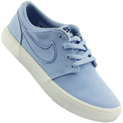 tenis nike rasteiro preto