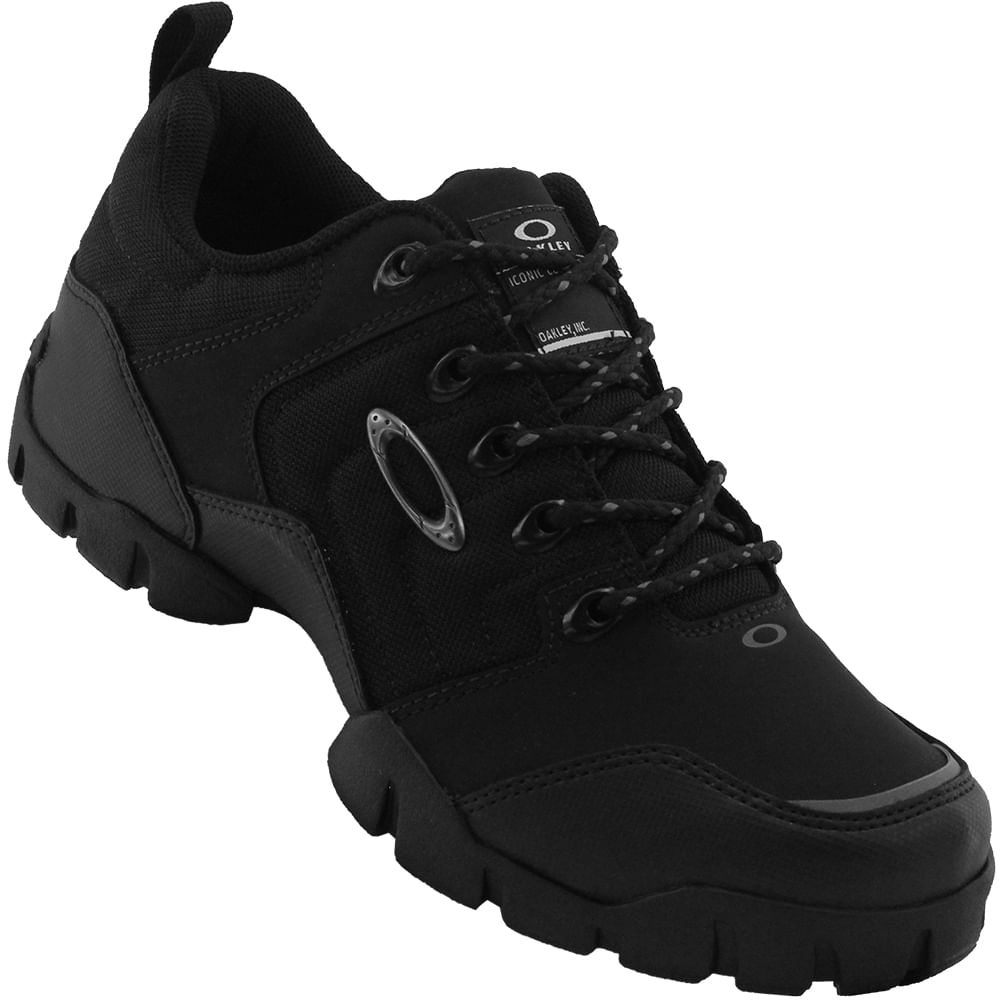 sapato da oakley